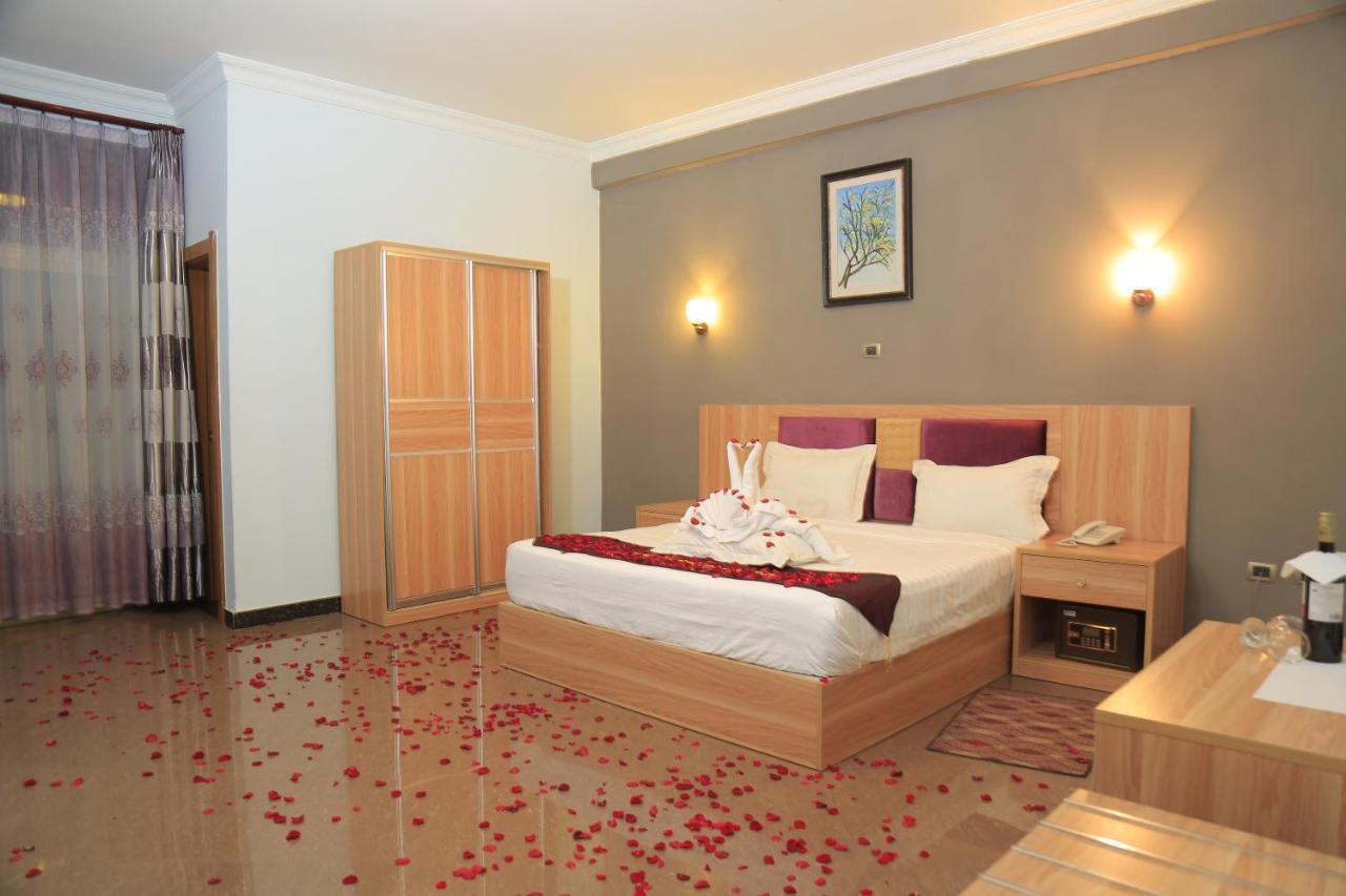 Jacaranda Hotel, Bahir Dar Exterior foto